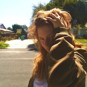 Meet your Posher, Sophia sage